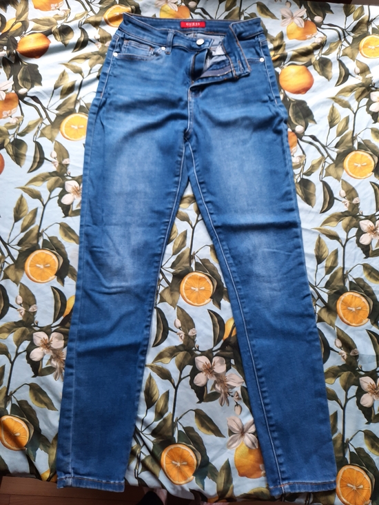 Guess Denim - Guess Women's Skinny Jeans in Mid Blue Wash